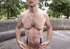 Caged slave Sklave-Franzd experiences anal plug torment in public