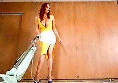 MILFY BBC-Hungry Boss Lady Sienna Rae Gets DPed By Her Avid Apprentices