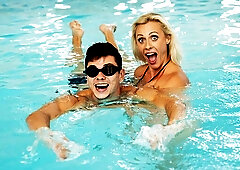 Student gives swimming teacher a creampie