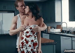 Horny Couple Enjoys Fucking Until Ultimate