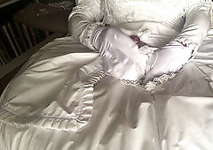 Bride with Bride meatpipe dress