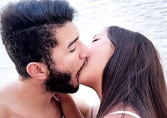 FAT BOY AND FRIENDS VS GIRLS - Hot Kisses Between An