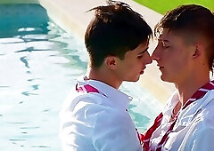 STX INTERNATIONAL COLLEGE SEASON 2 : THE POOL SCENE