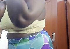 Afro home maid in the bosses room this babe nearly got cought full clip