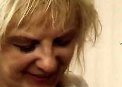 sexy corpulent blond doxy masturbates in front of mirror until this babe squirts