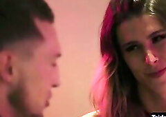 Tbabe Nikki Vicious gives messy blowjob