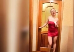 A wicked mother I'd like to fuck changes a lightbulb on a step ladder and ends up wetting herself and squirting right there.