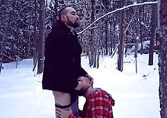 Hot kissing, outdoor blowjob, outdoor