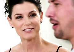 COUGAR gives an expert blowjob after massage