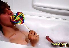 Daddy Richard Lennox rubs and plays the dick of young Elis Ataxx with some dirty talk