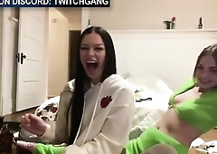 Twitch Streamer Accidental Downblouse Nip Slide OH MALE! and flashing breasts 170