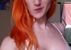 Blonde amateur gives webcam show with toys