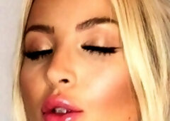 Close up MiLF getting it in the ass