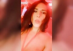 Transex Mishell Mendoza is playing with jocks.