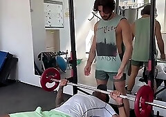 Pegação na academia&period;