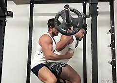 Muscle Latino Gets Fucked