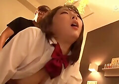 09707,A woman who screams in agony