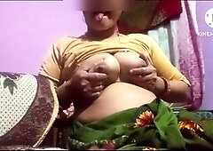 Big ass bhabhi Sexy Gunjan gives a delicious massage while fingering her untrimmed labia