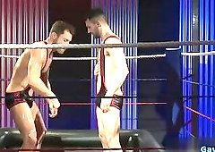 Muscle jock oral sex and cumshot