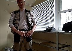 MoscowFaggot - Rapid Wank-Off Break at Work