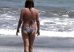 The beach excites me likewise much and I always end up having sex with strangers, I love the ramrod