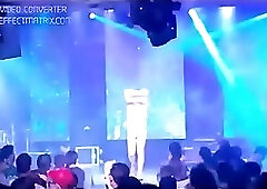 THAI MEN COYOTY DANCE 04