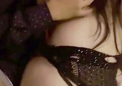 ZORRA CULONA SE COGE A JOVEN EN CLUB SW