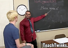 TEACH TWINKS - Latino teacher Alexsander Freitas anal fucks Preston Andrews