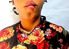 Extraordinary Close-up Lip fetish, throat fetish, ribald talking... Countdown to cum...