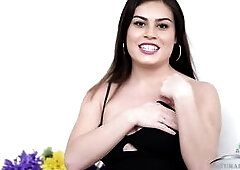 Veronica Valentine talks ribald to u as this babe uses a sex-toy to please herself then rubs her clitoris with her fingers for your joy.