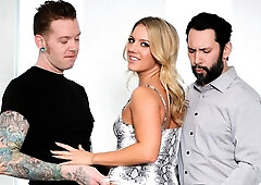 Sun kissed blonde Candice Dare takes two dicks right here