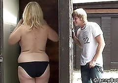 Blonde grandma screwed in public changing room