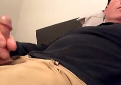 Tjenner opts for a solo session instead of getting some shut-eye again