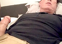 Tjenner opts for a solo session instead of getting some shut-eye again