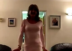 Kazzie in the lounge