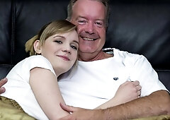 Amateur playful action by Oldje