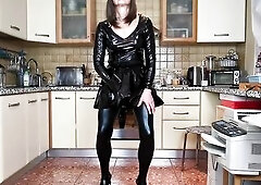 Lustful Michelle has a joy evening music show in a ebony costume