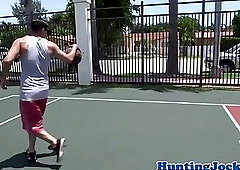 Muscular bigcock stud pickedup for sex