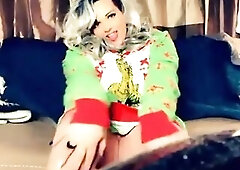 Teen disrobe and rub below that unsightly sweater