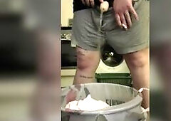 idle void urine in trash can