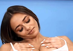 BRAZZERS Exxtra - Masturbation piercing european in leggings