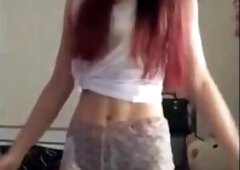 Thai Amateur's Webcam Dance
