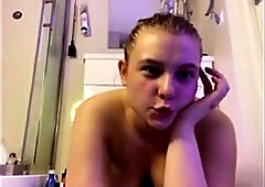 Fingering twat on rhe cam