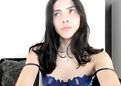 Brunette Solo Webcam Masturbation