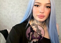 From the Crypt to Your Screen Gothgirl