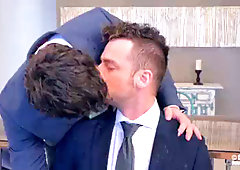 LOGAN MOORE punish HIS ROOMATE TO BORROW IS SUIT sans praying