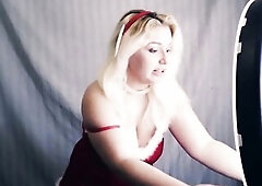 The Dong-Hungry Christmas Elf