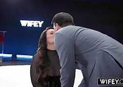 WIFEY Gorgeous Curvy Hotwife Lacy Gets Blindfolded For The Ultimate Gangbang Surprise