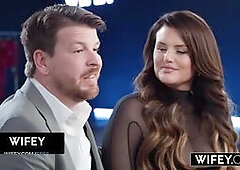 WIFEY Gorgeous Curvy Hotwife Lacy Gets Blindfolded For The Ultimate Gangbang Surprise