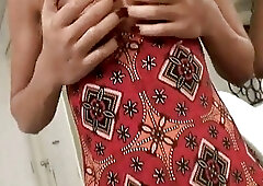 Amazing Shemale Sucks A Large Cock